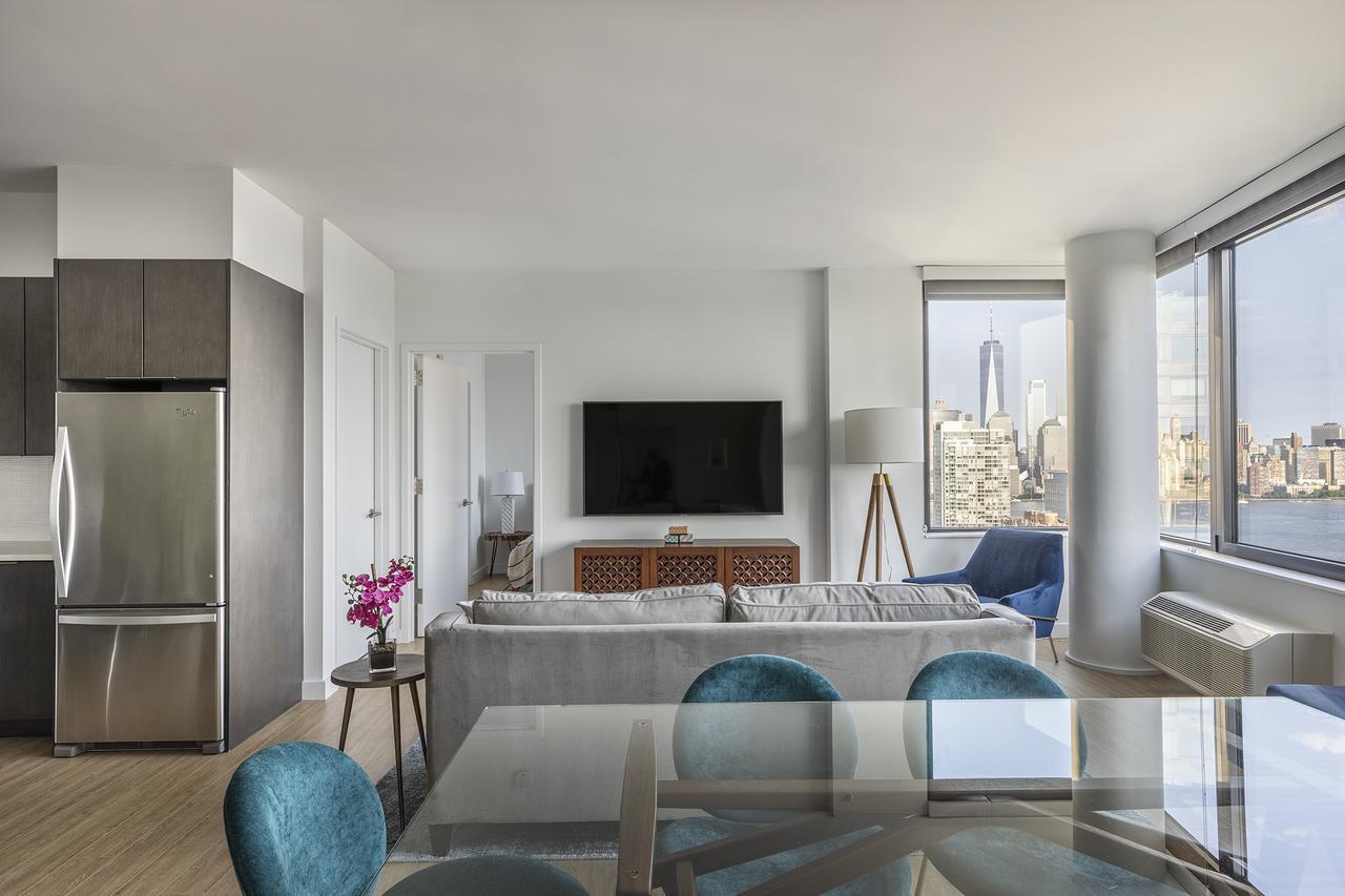 Deedee'S Sky Rise Apartments At Newport II 저지시티 외부 사진